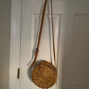 Wicker crossbody bag